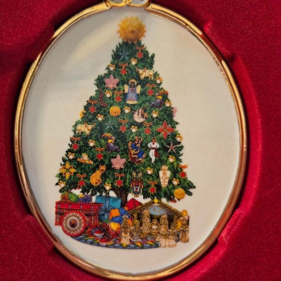 🎄🎄🎄LENOX 2021 CHRISTMAS TREES AROUND THE WORLD ORNAMENT WITH BOX - Picture 7 of 10